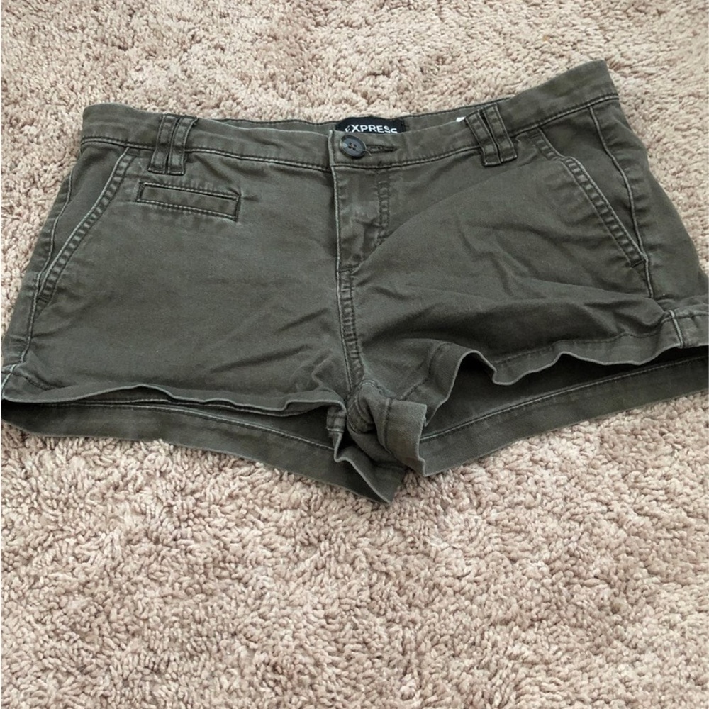 Express size 0 shorts